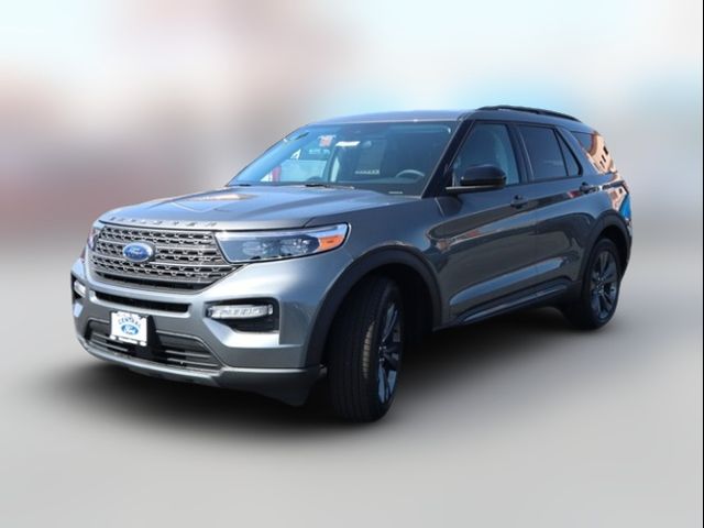 2024 Ford Explorer XLT