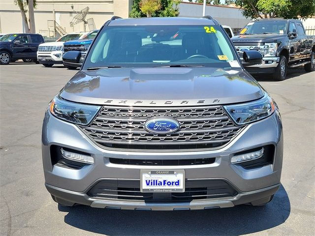 2024 Ford Explorer XLT