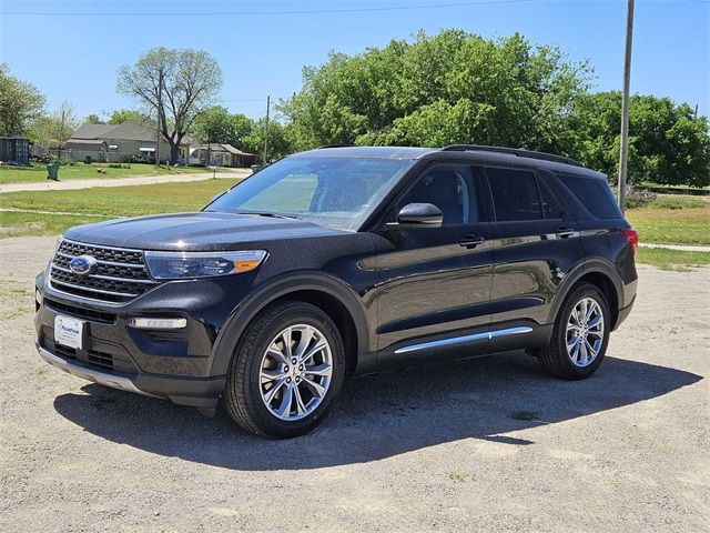 2024 Ford Explorer XLT