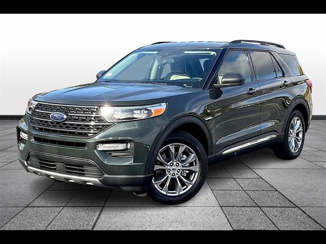 2024 Ford Explorer XLT