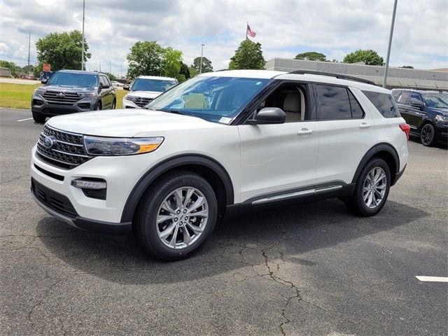 2024 Ford Explorer XLT