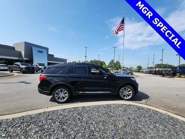 2024 Ford Explorer XLT