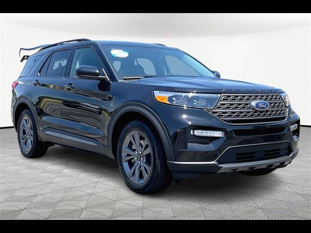 2024 Ford Explorer XLT