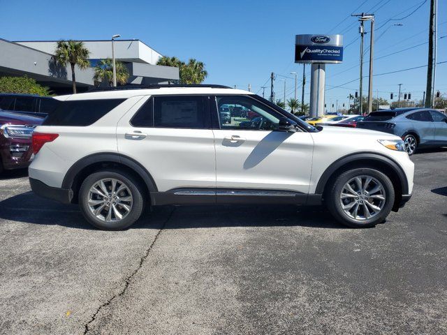 2024 Ford Explorer XLT