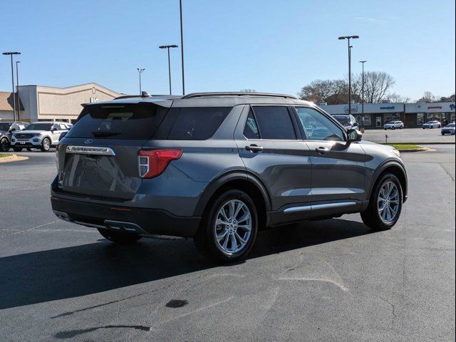 2024 Ford Explorer XLT