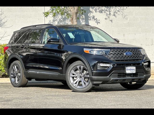 2024 Ford Explorer XLT