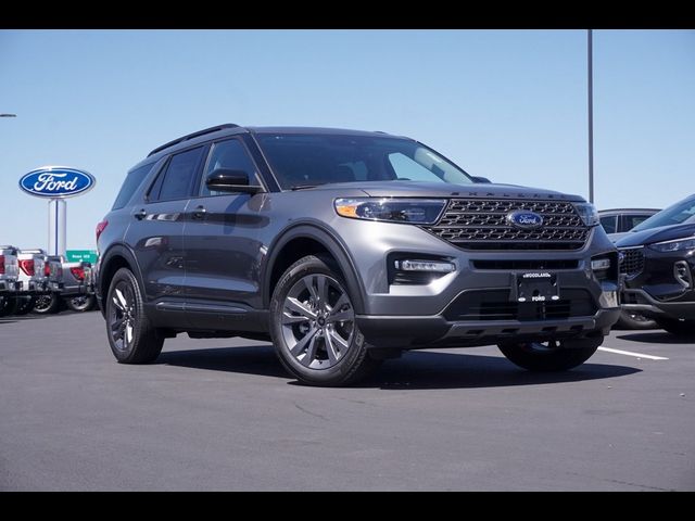 2024 Ford Explorer XLT