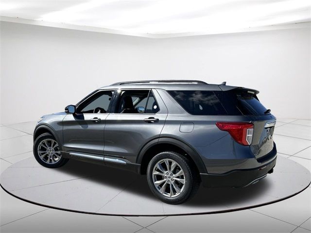 2024 Ford Explorer XLT