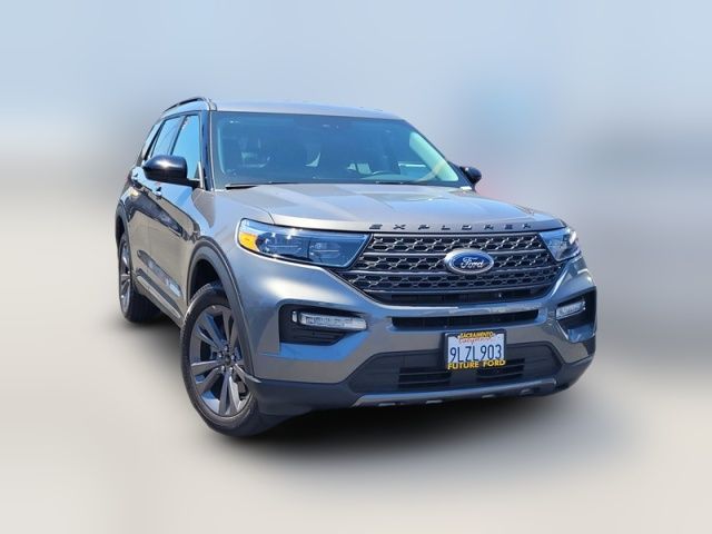 2024 Ford Explorer XLT