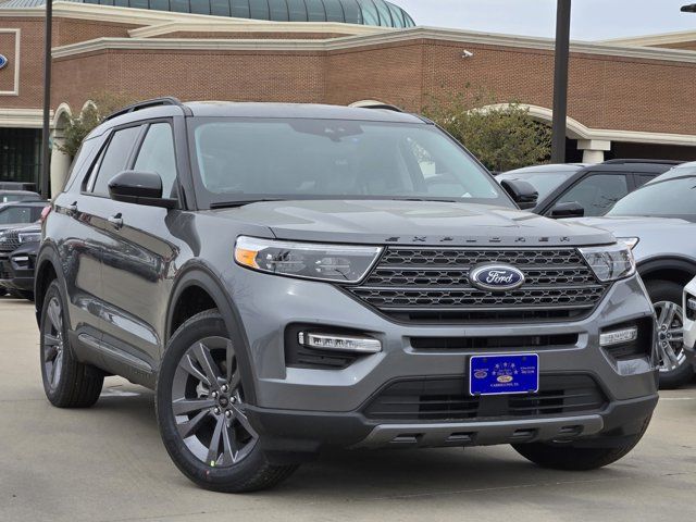 2024 Ford Explorer XLT