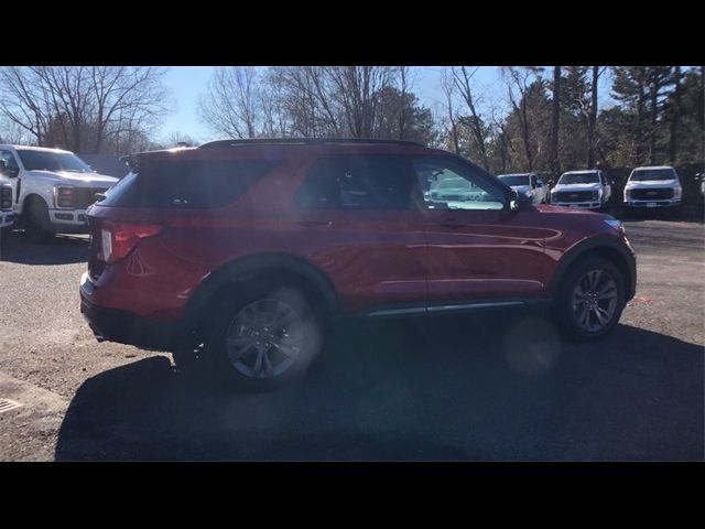 2024 Ford Explorer XLT