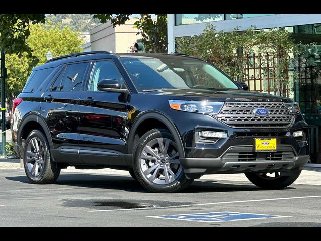 2024 Ford Explorer XLT