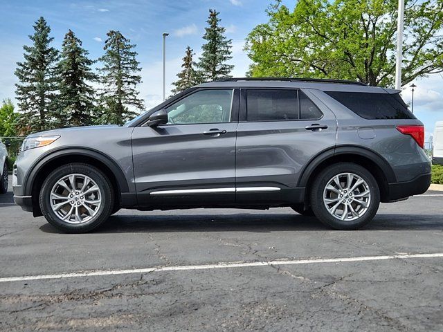 2024 Ford Explorer XLT