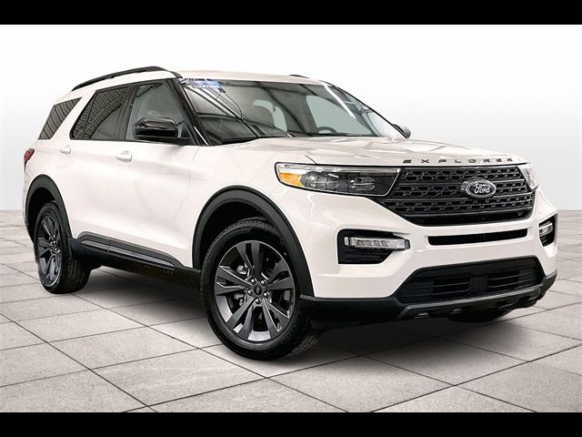 2024 Ford Explorer XLT