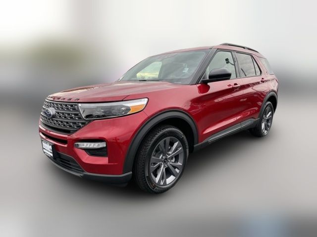 2024 Ford Explorer XLT