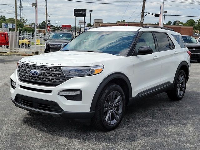 2024 Ford Explorer XLT