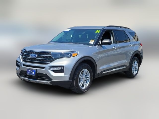 2024 Ford Explorer XLT