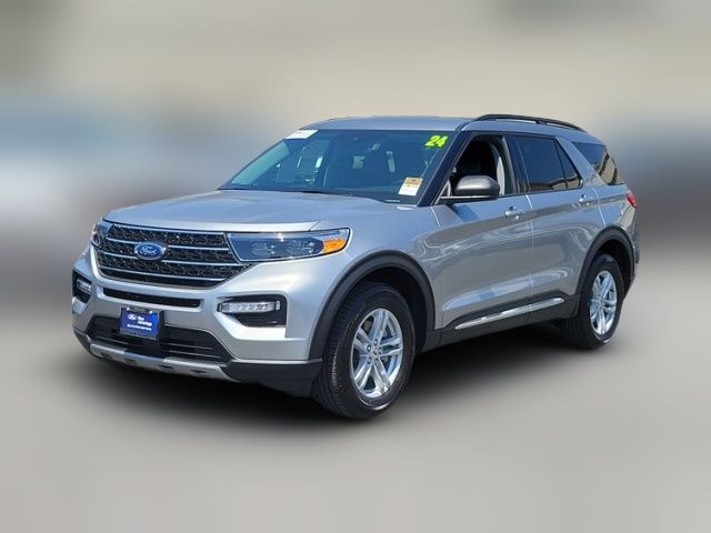 2024 Ford Explorer XLT