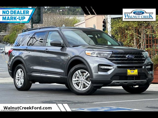 2024 Ford Explorer XLT