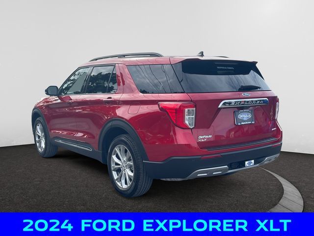 2024 Ford Explorer XLT