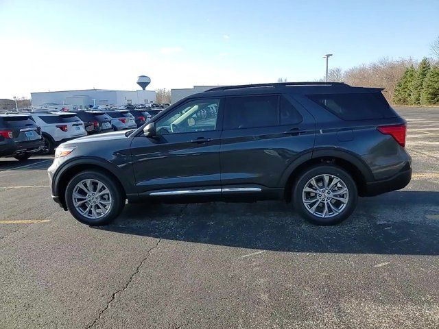 2024 Ford Explorer XLT