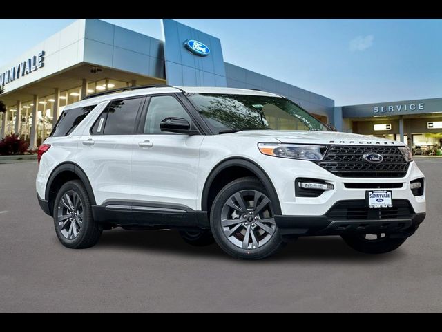 2024 Ford Explorer XLT