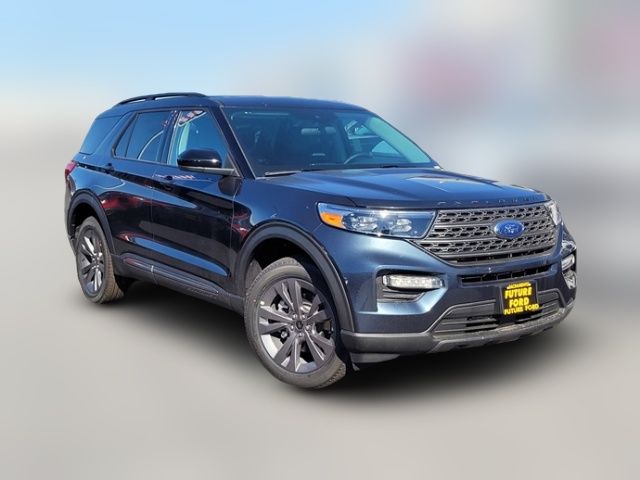 2024 Ford Explorer XLT