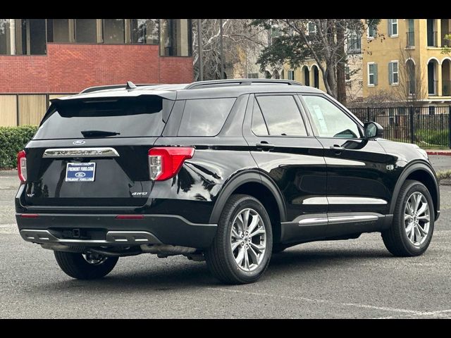 2024 Ford Explorer XLT