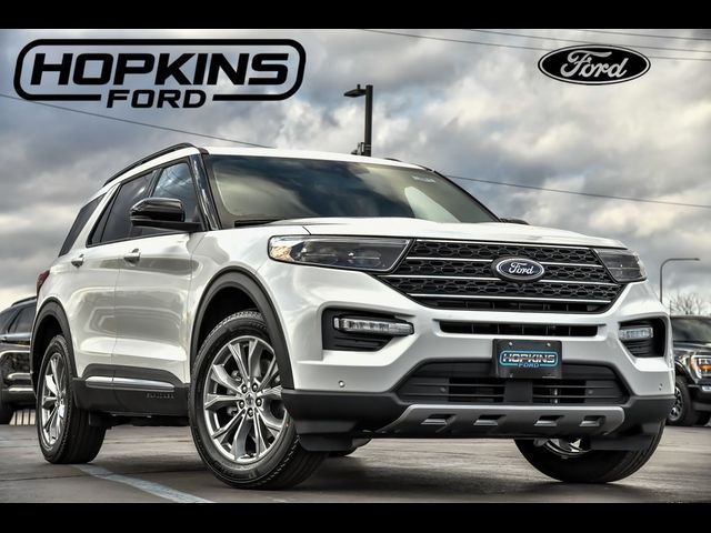 2024 Ford Explorer XLT