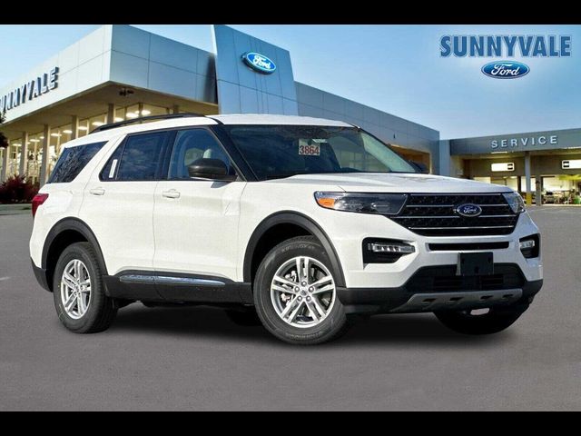 2024 Ford Explorer XLT