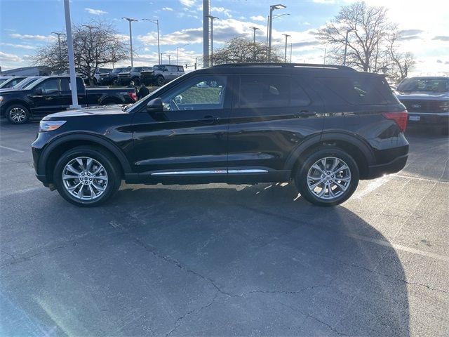 2024 Ford Explorer XLT