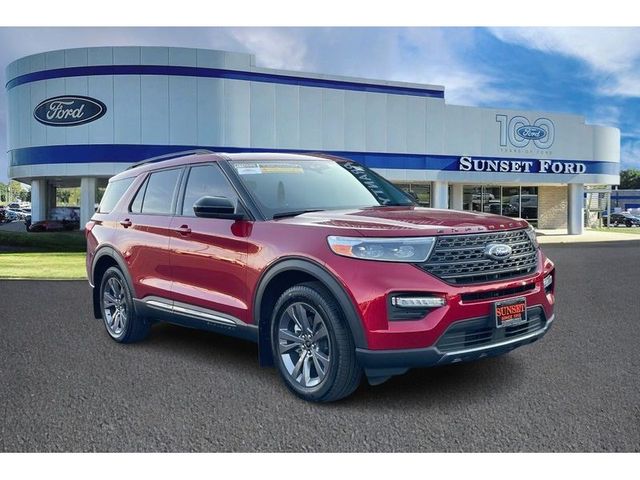 2024 Ford Explorer XLT