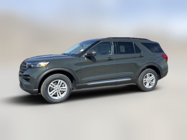 2024 Ford Explorer XLT