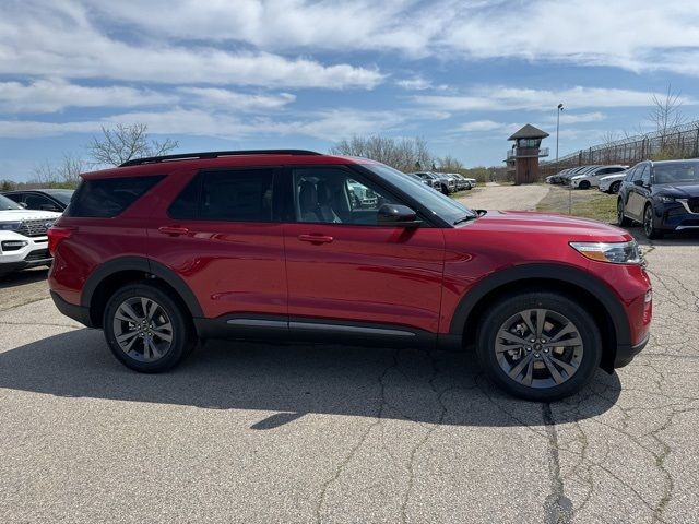 2024 Ford Explorer XLT