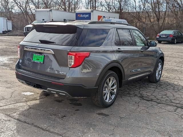 2024 Ford Explorer XLT