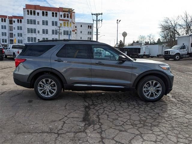 2024 Ford Explorer XLT