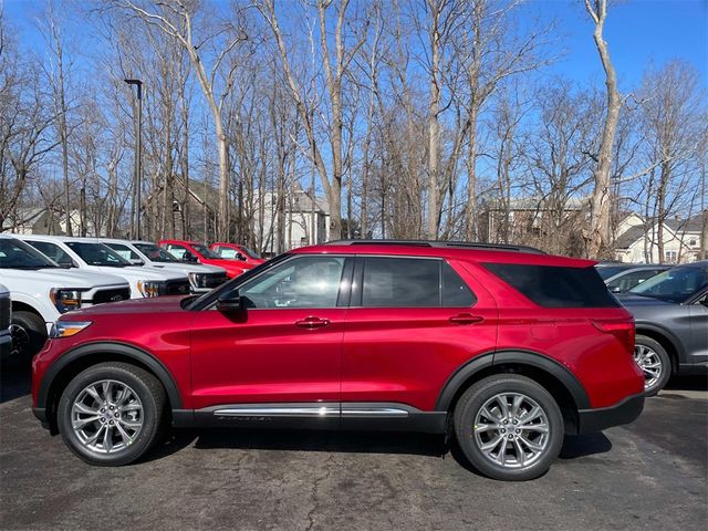 2024 Ford Explorer XLT