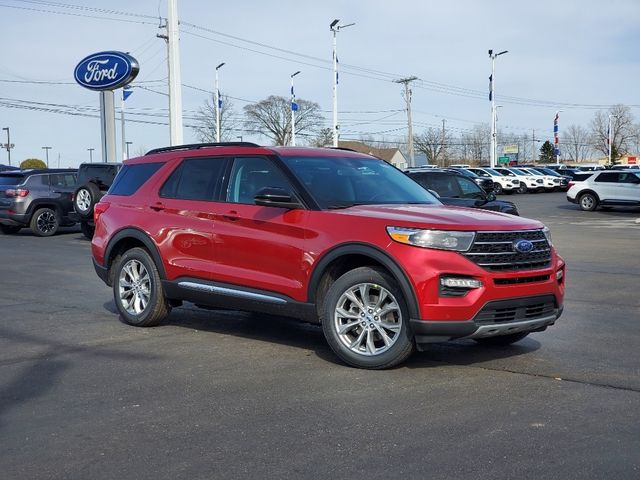 2024 Ford Explorer XLT