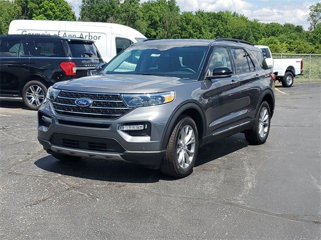 2024 Ford Explorer XLT