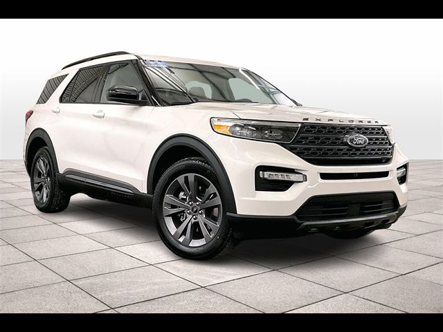 2024 Ford Explorer XLT