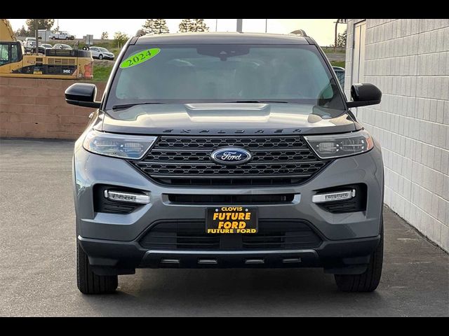 2024 Ford Explorer XLT