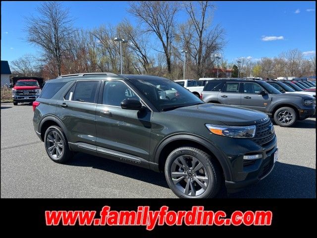 2024 Ford Explorer XLT