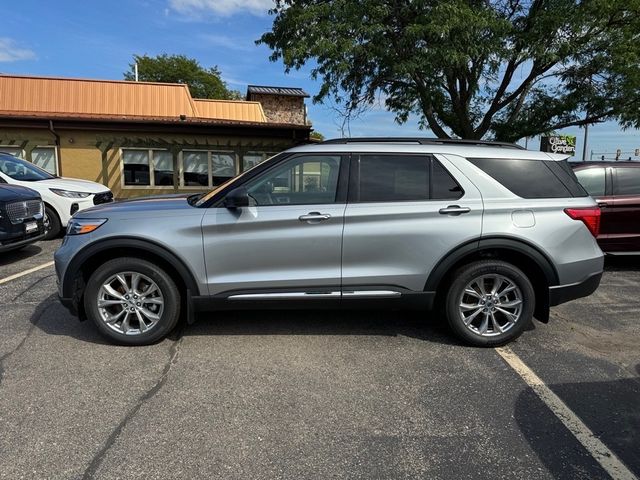 2024 Ford Explorer XLT