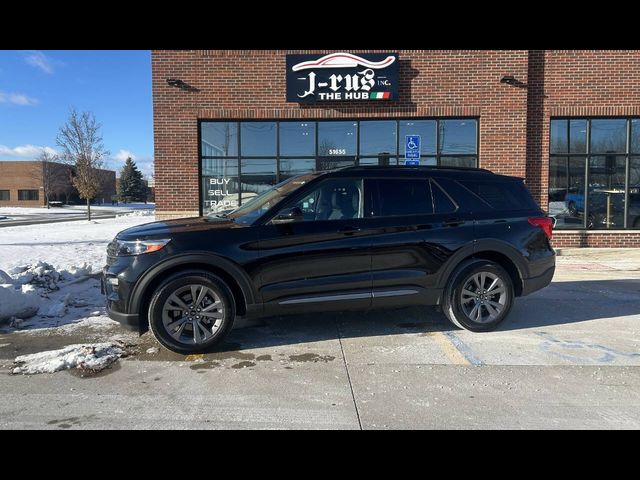 2024 Ford Explorer XLT