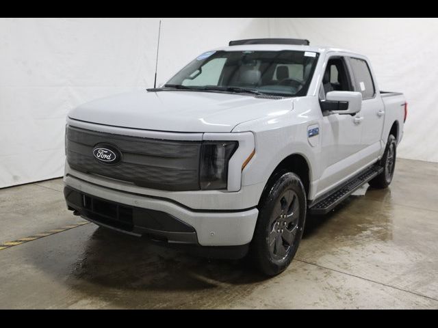 2024 Ford F-150 Lightning LARIAT