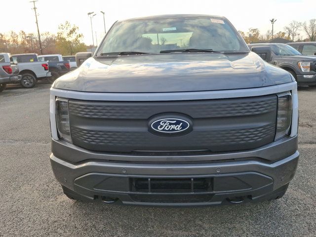 2024 Ford F-150 Lightning Flash