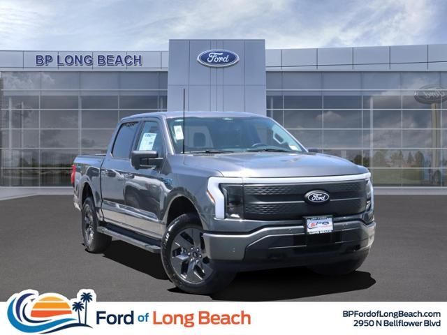 2024 Ford F-150 Lightning Flash