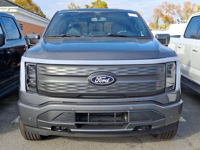 2024 Ford F-150 Lightning LARIAT