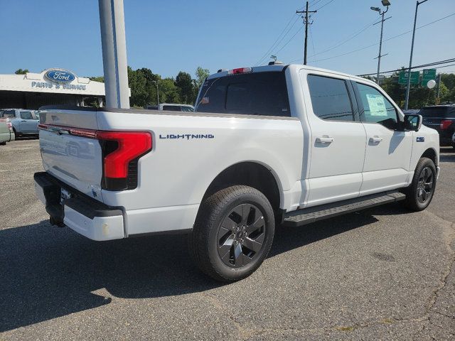 2024 Ford F-150 Lightning LARIAT