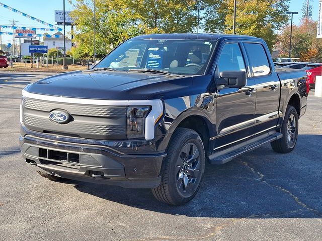 2024 Ford F-150 Lightning Flash